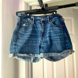 American eagle jean shorts size 6
